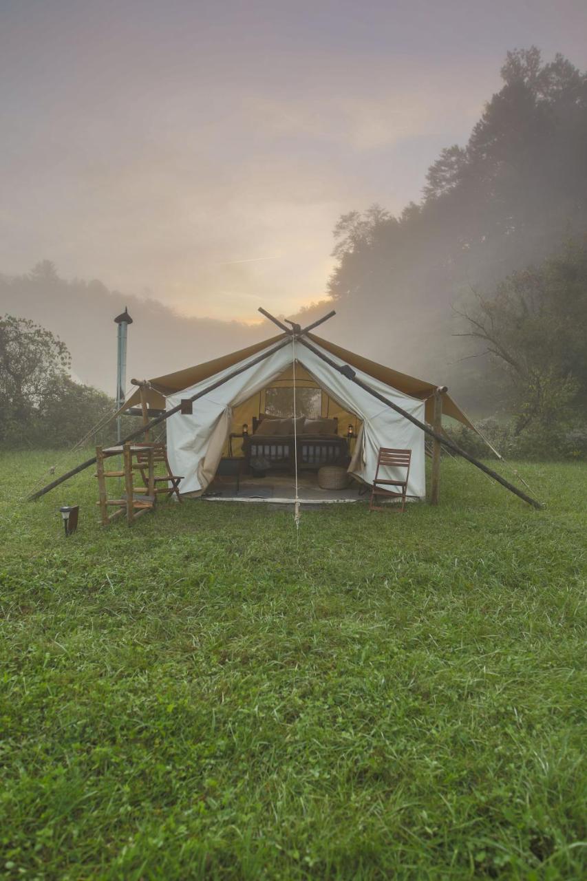 Under Canvas Great Smoky Mountains Hotel Pigeon Forge Bagian luar foto