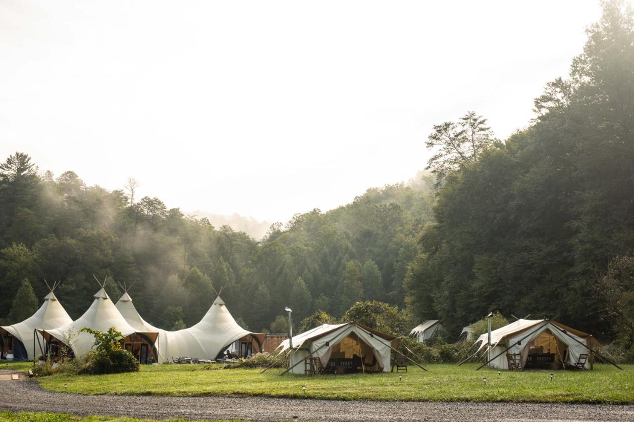 Under Canvas Great Smoky Mountains Hotel Pigeon Forge Bagian luar foto